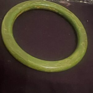 Elegant Green Bangle Bracelet